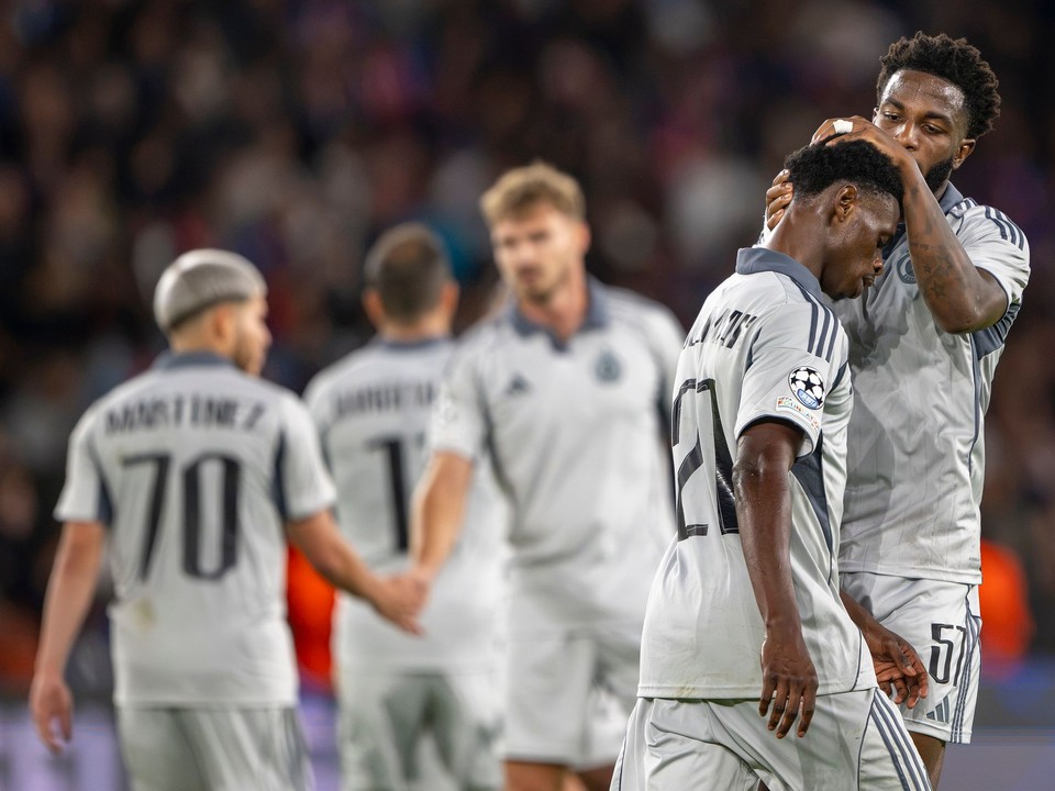 Futbalisti Slovana Bratislava v zápase proti PSG.