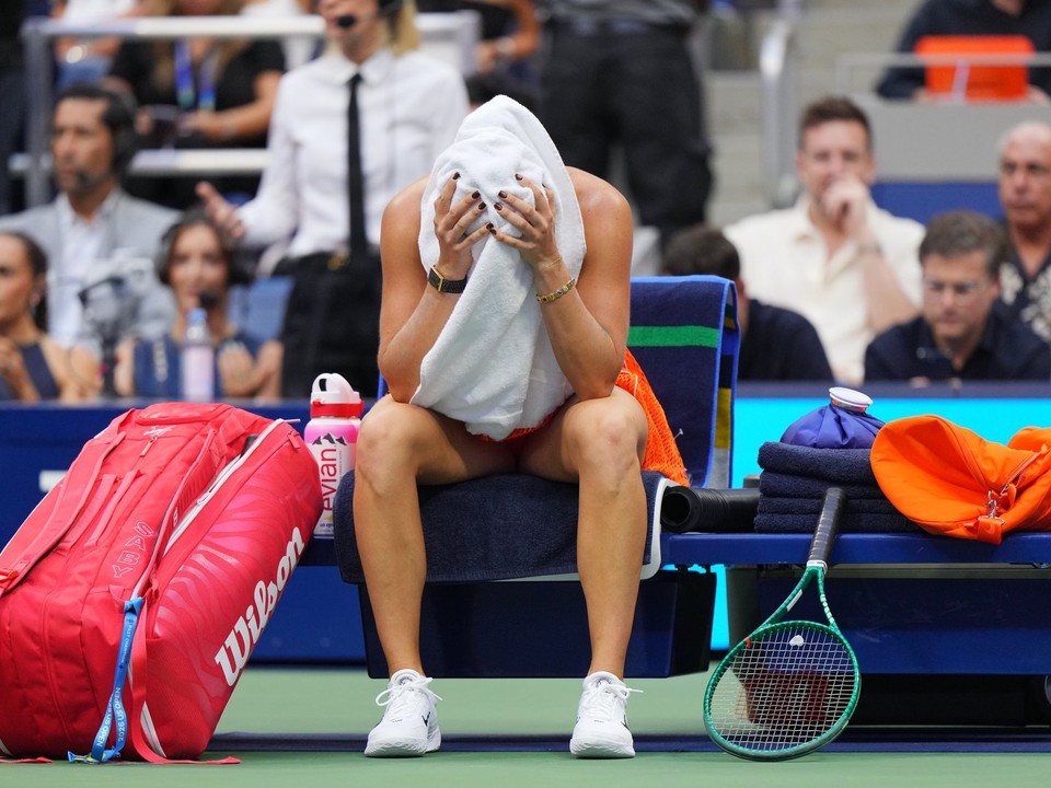Aryna Sabalenková z Bieloruska počas finále US Open proti Jelene Rybakinovej.