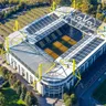 Signal Iduna Park, známy aj ako Westfalenstadion v Dortmunde, jeden z najväčších a najslávnejších futbalových štadiónov na svete.