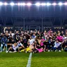 Radostná tímová fotografia FC Sabah po postupe do ligovej fázy Ligy majstrov.