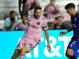 Lionel Messi v zápase proti Cruz Azul.