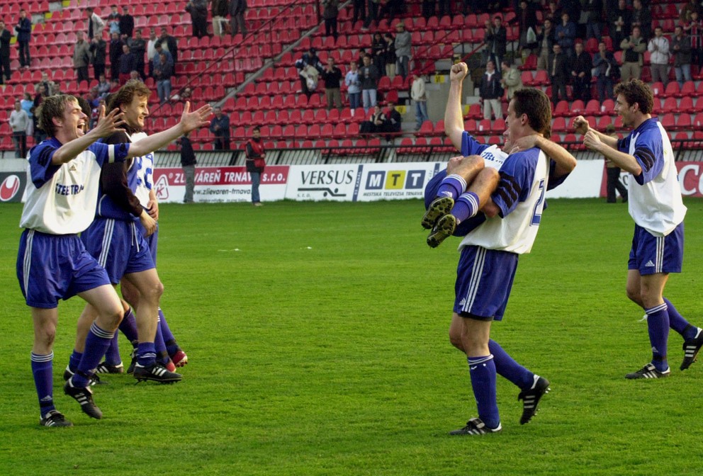 Jediný gól zápasu strelil bombou z 20-tich metorv Jozef Majoroš mladší.