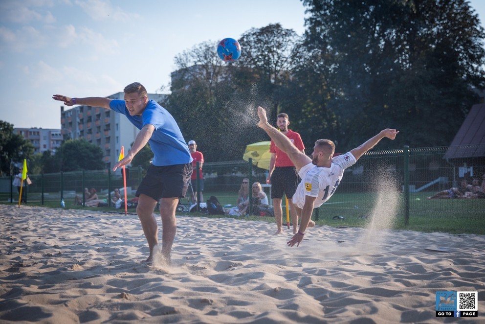 Plážový futbal prináša krásne momenty aj pre šikovných fotoreportérov.