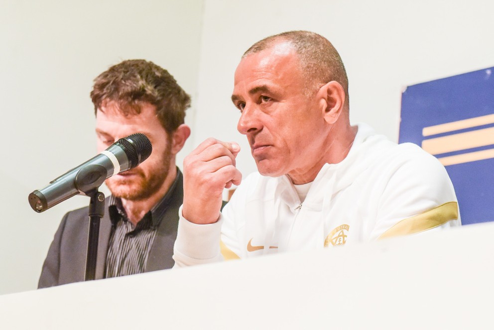 Na tlačovej konferencii v Podgorici sa tréner Francesco Calzona vyjadril, že očakáva víťazstvo.