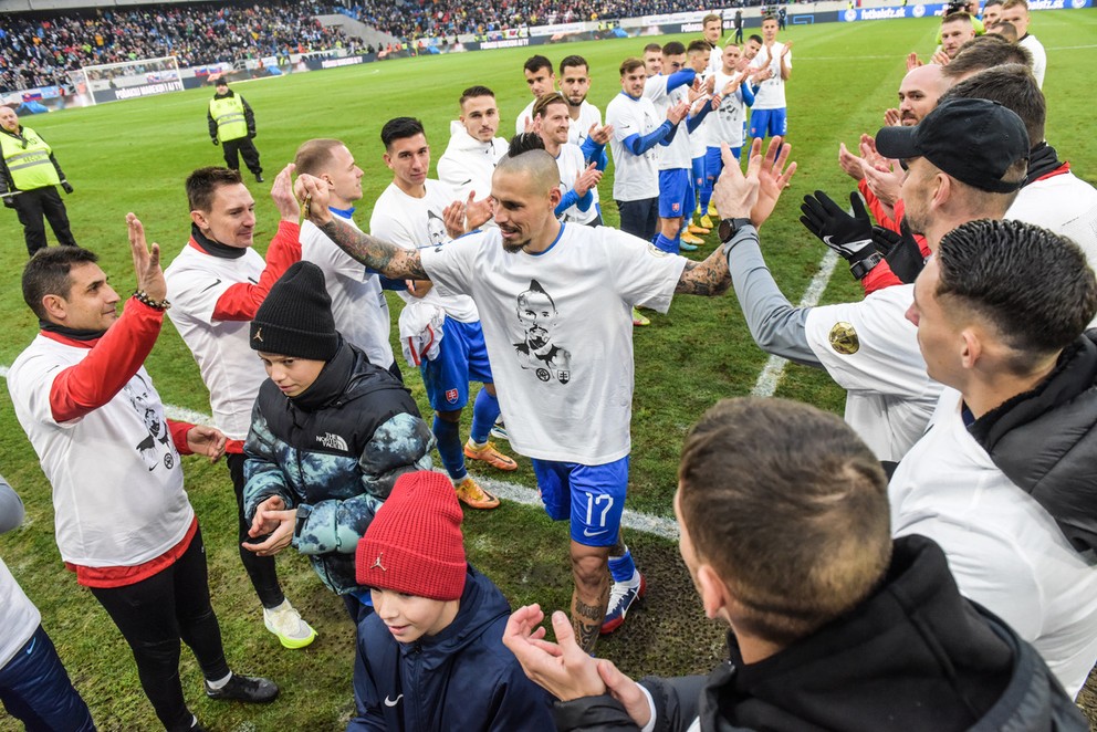 Špalier pre legendu - Marek Hamšík ukončil reprezentačnú kariéru.