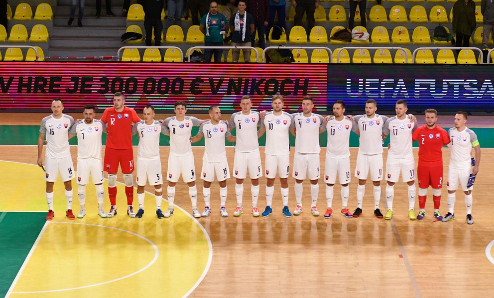Na snímke slovenské reprezentačné družstvo v zápase kvalifikácie 12. skupiny MS 2024 vo futsale Slovensko - Nemecko 9. novembra 2022 v Leviciach.

