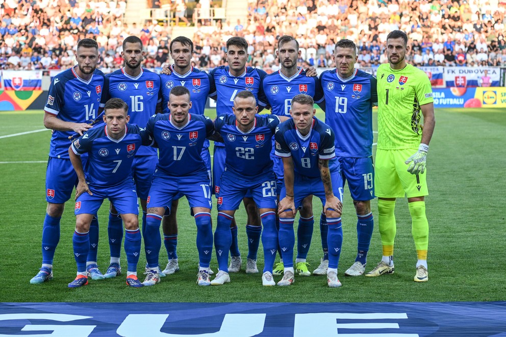 Slovenskí futbalisti pred duelom s Azerbajdžanom.