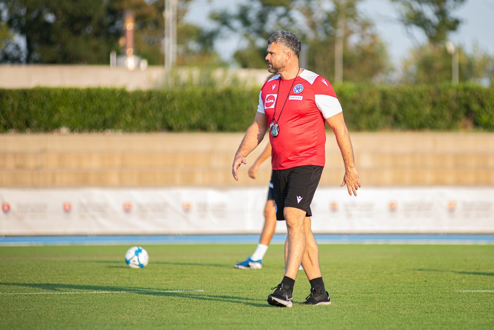 Tréner reprezentácie do 19 rokov Martin Fabuš na tréningu v Šamoríne pred dvojzápasom s Gruzínskom (4.9.2024)