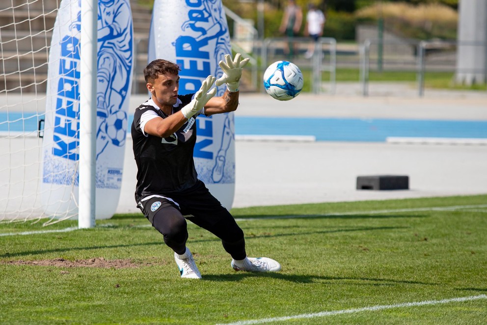 Adam Danko (na snímke na tréningu v Šamoríne, 4.9.2024) nakoniec pre zranenie nevycestoval na Cyprus, kde reprezentácia do 21 rokov odohrá prípravný zápas proti Bielorusku.