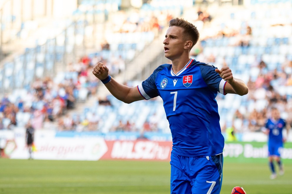 Artur Gajdoš po góle na 1:0 v priateľskom zápase reprezentácií U21 Maďarsko – Slovensko v Budapešti (05. 09. 2024)