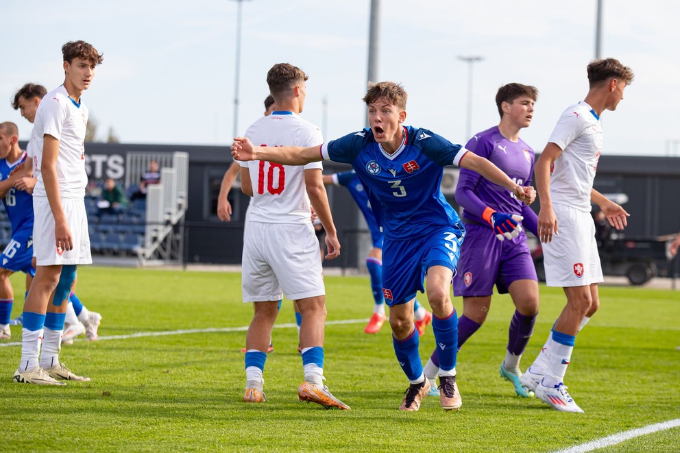 Tomáš Zemko sa teší po strelení jediného gólu zápasu Slovensko 16 – Česko 16 v Dunajskej Strede (1.10.2024)