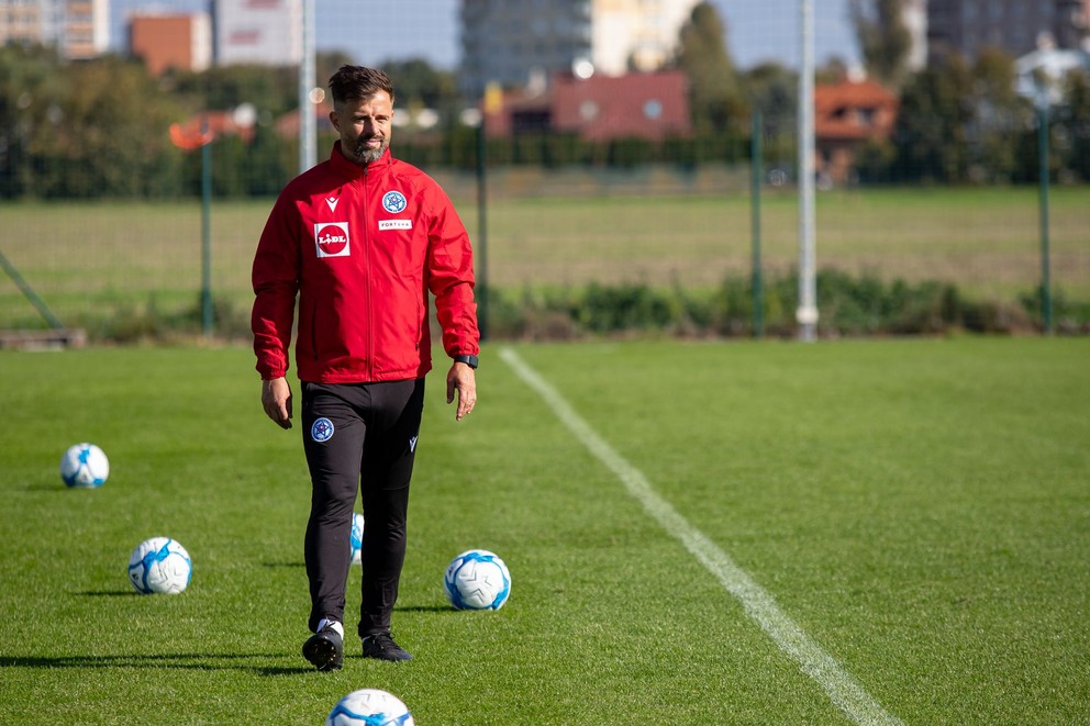 Asistent trénera Tibor Goljan na tréning reprezentácie do 21 rokov v Šamoríne (8.10.2024)