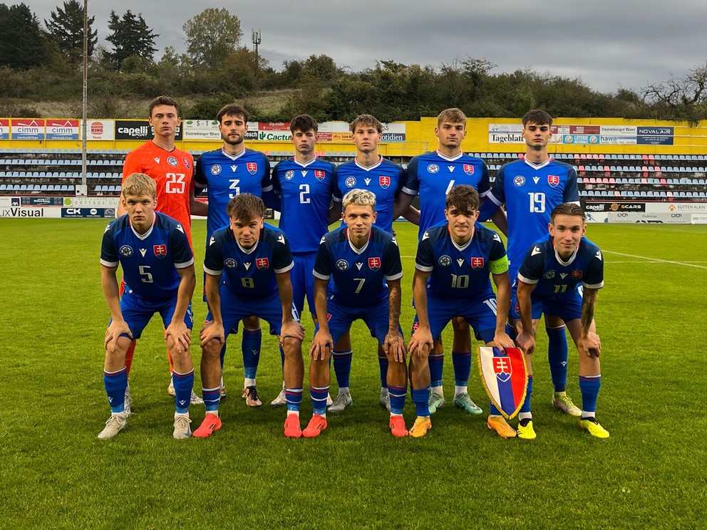 Slovenská futbalová reprezentácia do 19 rokov pred zápasom 1. fázy kvalifikácie ME U19 2025 proti Severnému Macedónsku (Dudelange, 12.10.2024)