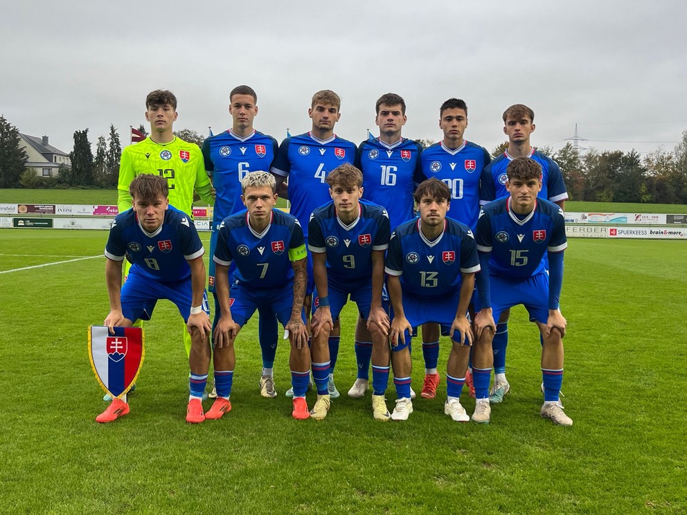 Slovenská futbalová reprezentácia do 19 rokov pred zápasom 1. fázy kvalifikácie ME U19 2025 proti Lotyšsku (Bascharage, 15.10.2024)