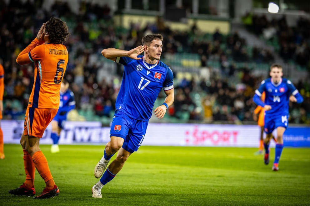 Adrián Kaprálik po góle na 1:1 v prípravnom zápase Slovensko U21 – Holandsko U21 v Žiline (14.11.2024)