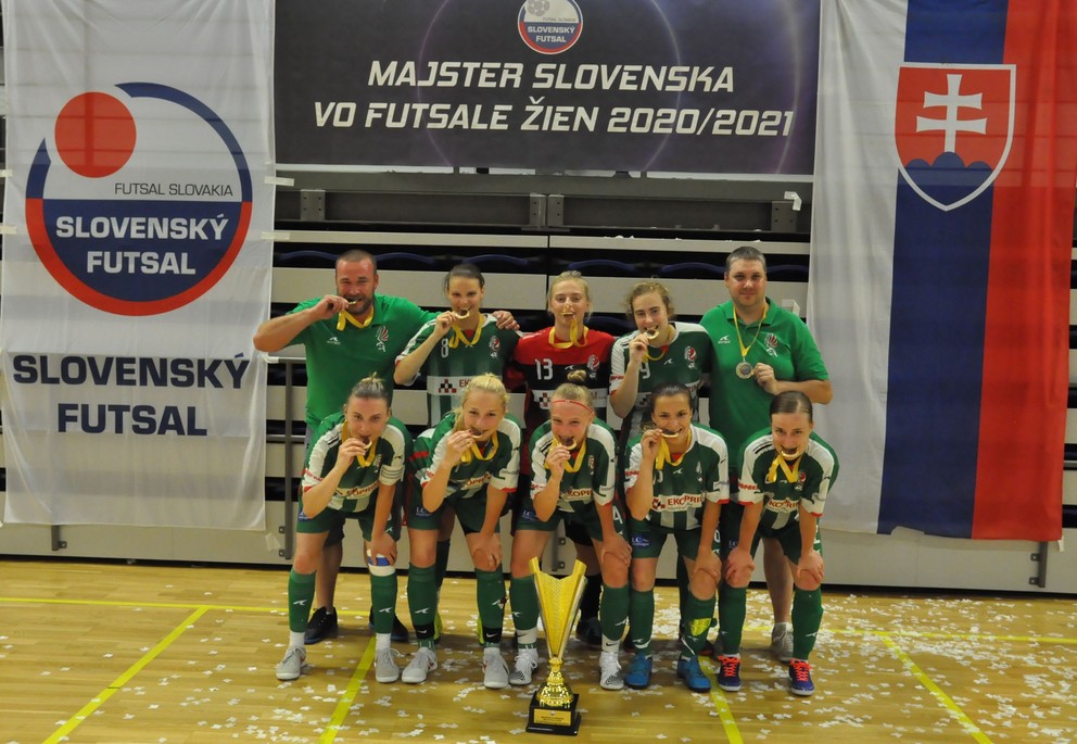 Majstrom Slovenska vo futsale žien pre sezónu 2020/21 sa stal FK Ekoprim Prešov, po víťazstve nad Prievidzou 5:2 (2:1).
