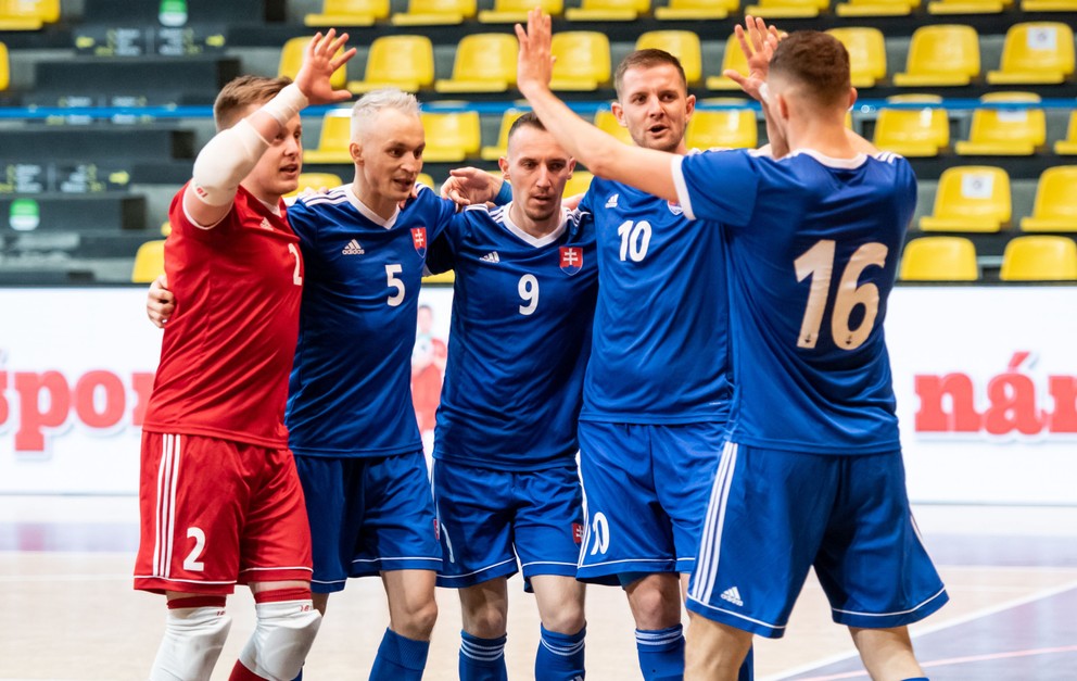 Slovenskí futsaloví reprezentanti v kvalifikačnom zápase o postup na EURO 2022 v Bratislave proti Grécku.
