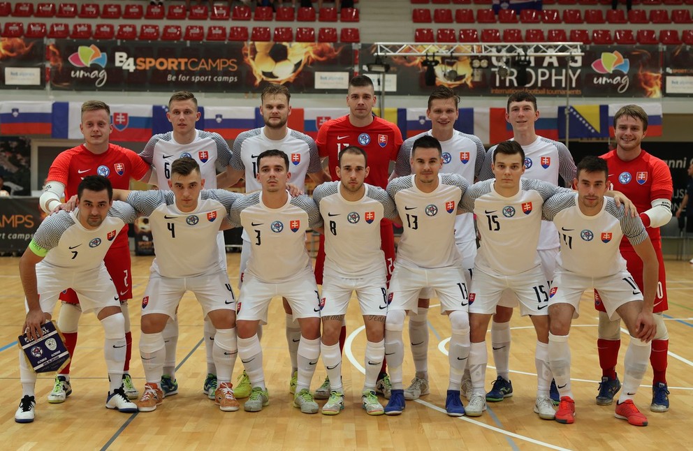 Reprezentácia Slovenska pred zápasom proti Slovinsku na Umag Nations Cup 2021 v chorvátskom Novigrade 25. septambra 2021.