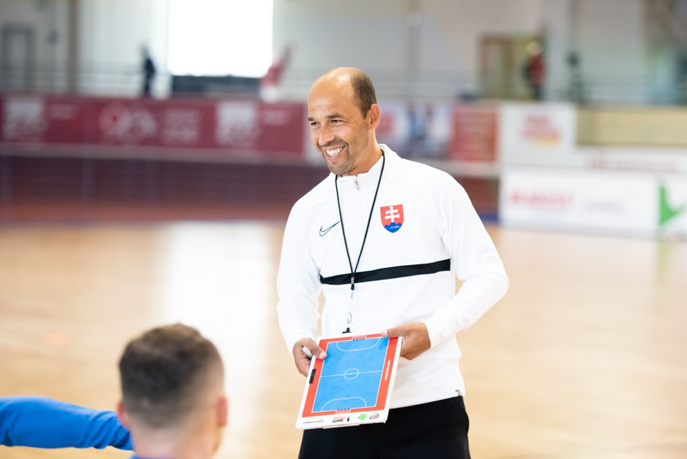 Hlavný tréner slovenskej futsalovej reprezentácie Marián Berky počas turnaja Pre-World Cup Futsal Days v Bratislave v septembri 2021.