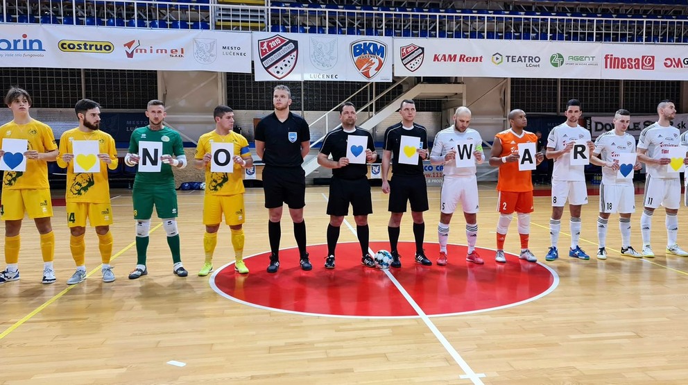 Pred zápasom 16.kola 1.SLF MIMEL Lučenec - Futsal team Levice 4.marca 2022 v ŠH Arena v Lučenci.