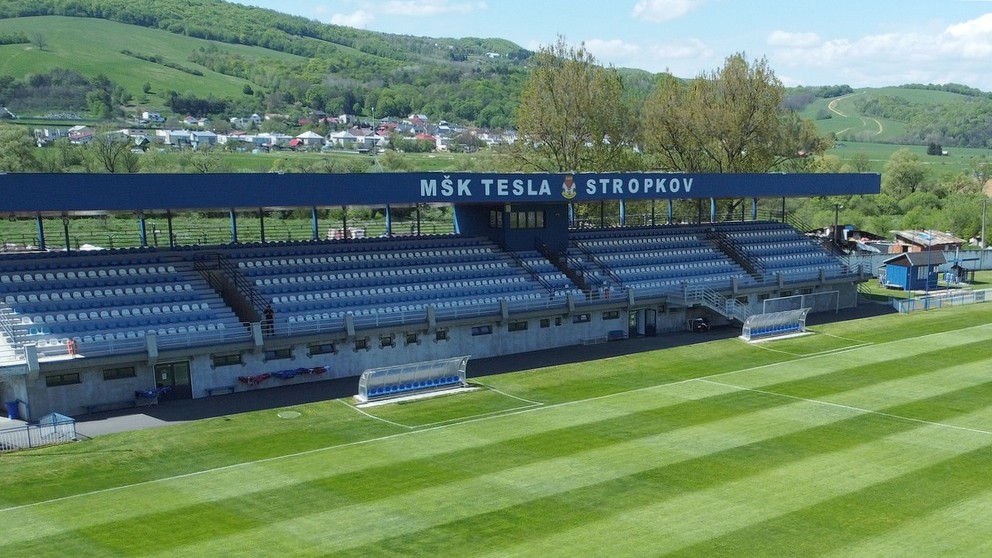 V poslednom vystúpení v tejto sezóne nastúpili hostia od Oravskej priehrady na tomto štadióne v mierne pozmenenej zostave.