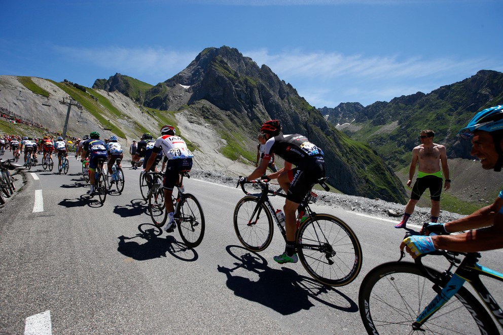 Cyklisti v sobotu už 84. raz na Tour de France zdolali legendárny Col du Tourmalet. Žiadne iné stúpanie neabsolvovali v histórii prestížnych pretekov viackrát.