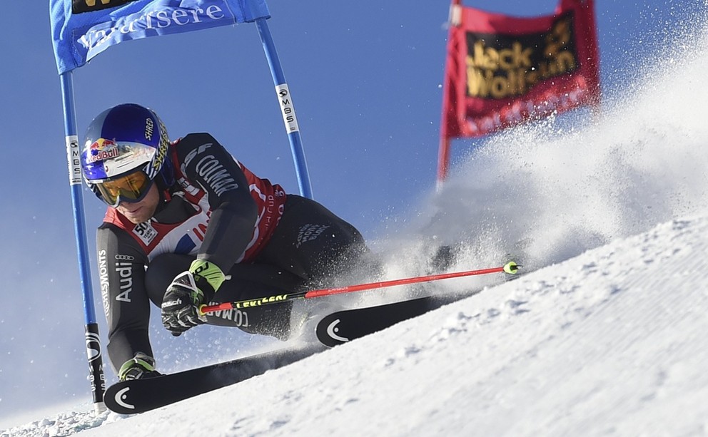 Alexis Pinturault ovládol obrovský slalom na domácej pôde.