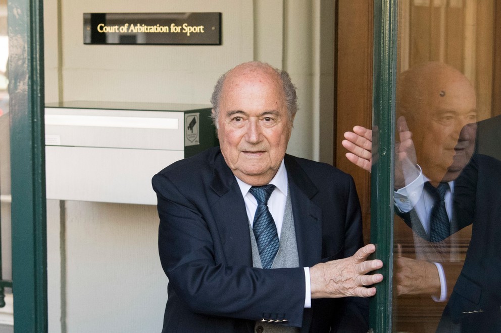Blatter na vypočúvaní svedčil.