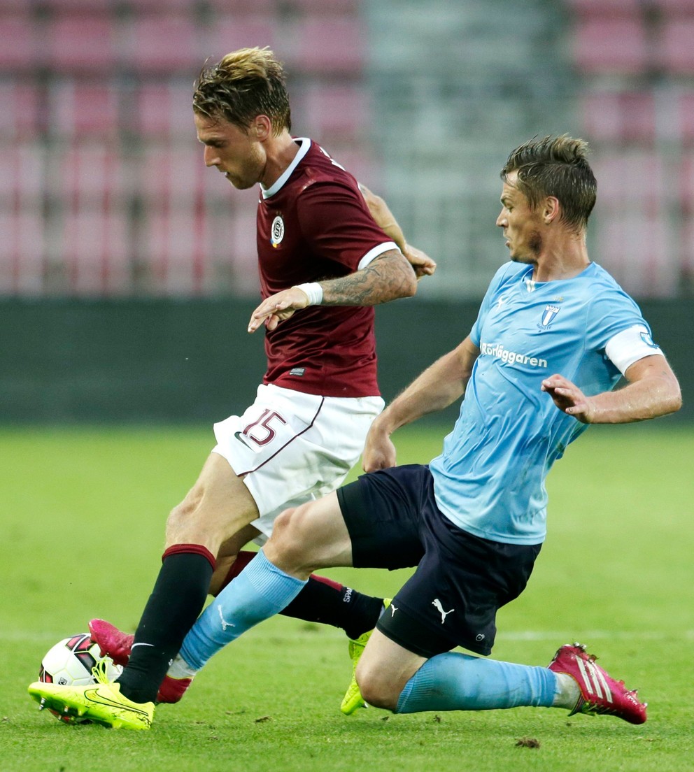 Radoslav Kováč (vľavo) ukončí bohatú a úspešnú hráčsku kariéru.