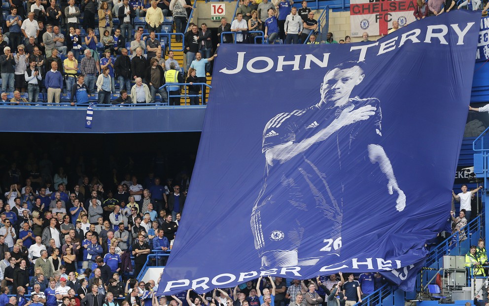 Takýto transparent pripravili pre Johna Terryho fanúšikovia FC Chelsea.