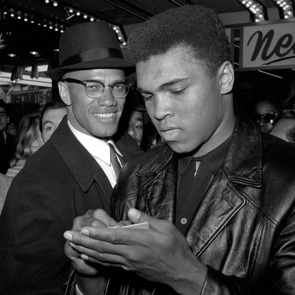Malcolm X a v tom čase 22-ročný Clay.