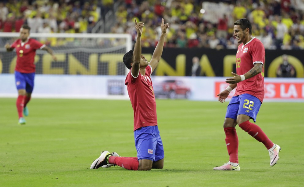 Kostarika prekvapujúco porazila Kolumbiu 3:2.