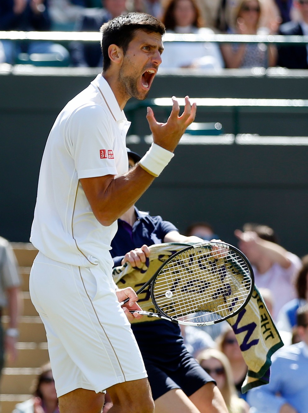 Novak Djokovič a jeho reakcia počas zápasu.