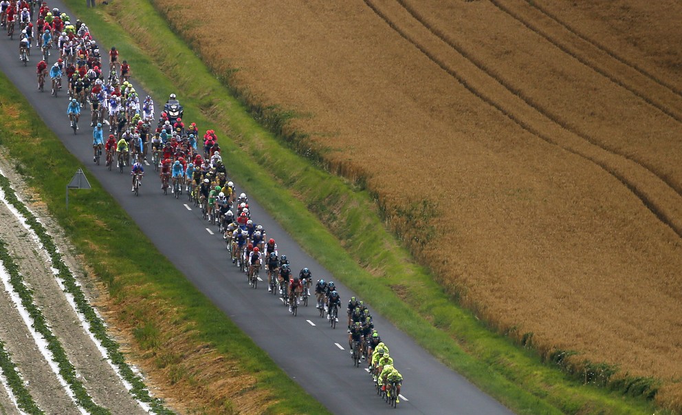 Pelotón v utorok jazdil rýchlejšie než deň predtým.