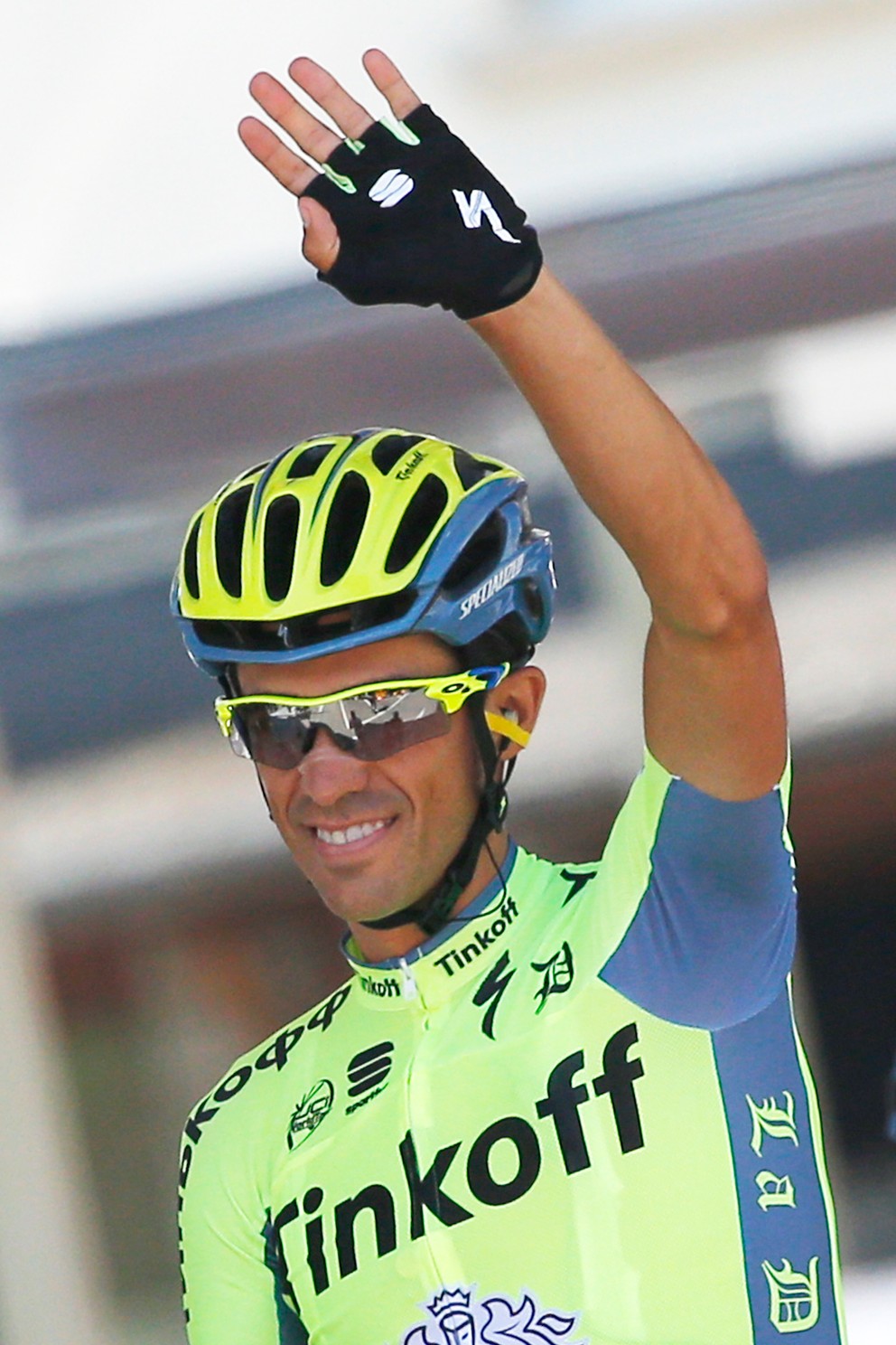 Alberto Contador si bude od budúcej sezóny obliekať dres nového tímu.