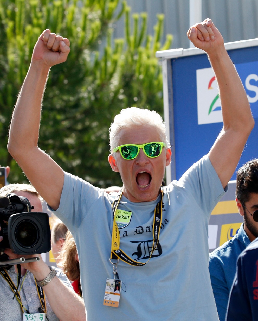Aj šéf tímu Oleg Tiňkov mal obrovskú radosť zo Saganovho víťazstva.