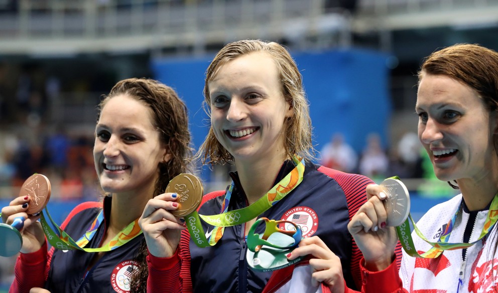 Katie Ledecky jednu zo svojich medailí vybojovala na 400 voľný spôsob.Tri doterajšie zlaté by rada ešte rozšírila.