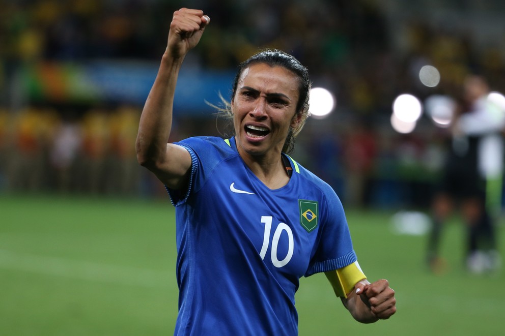 Marta je najväčšou hviezdou Brazílčaniek. Teší sa z postupu, no po nepremenenej penalte mohla byť smutnou hrdinkou. 
