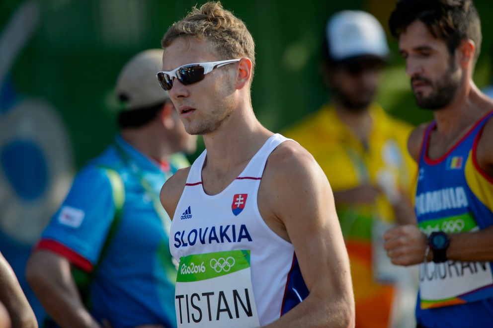 Martin Tišťan závod nedokončí.