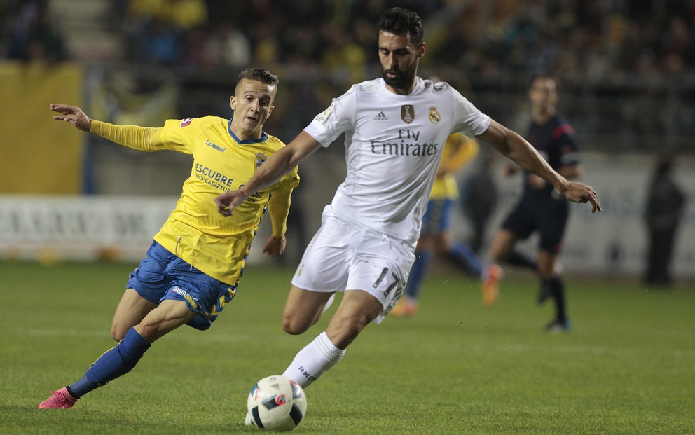 Álvaro Arbeloa (vpravo) hrával naposledy v Reale Madrid.