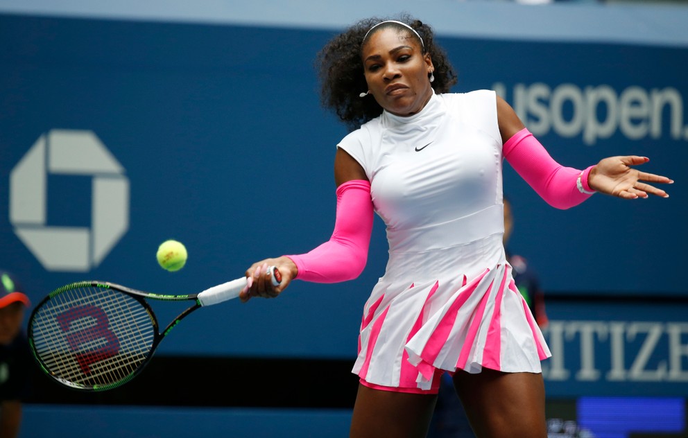 Serena Williamsová postúpila na US Open do štvrťfinále.
