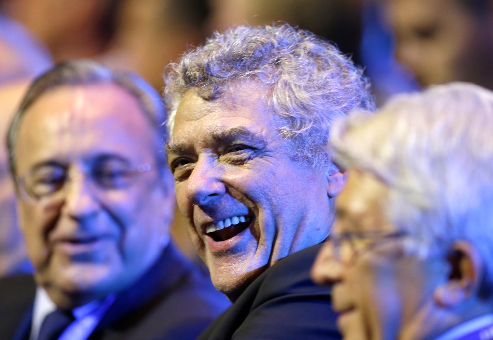 V utorok zastavil kampaň viceprezident a dočasne slúžiaci prezident UEFA Ángel María Villar.