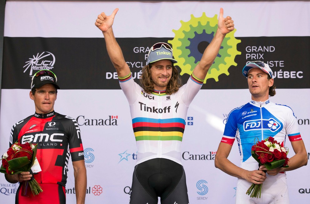 Peter Sagan (v strede) si v Kanade pripísal ďalšie víťazstvo.