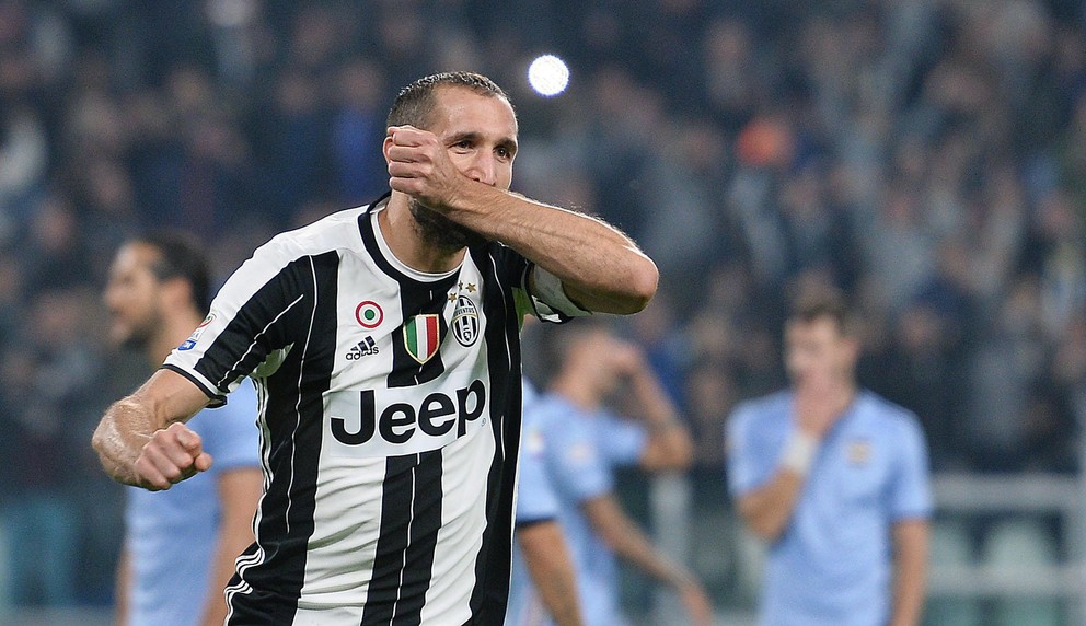 Na víťazstve Juventusu nad Fiorentinou sa dvoma gólmi podieľal Giorgio Chiellini.