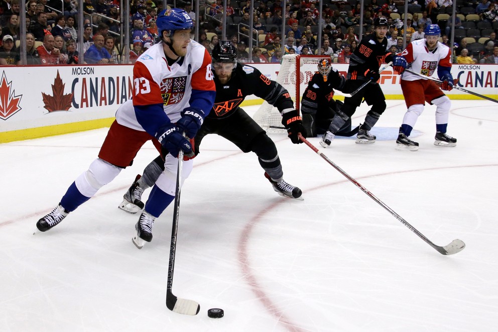 Aleš Hemský (vľavo).