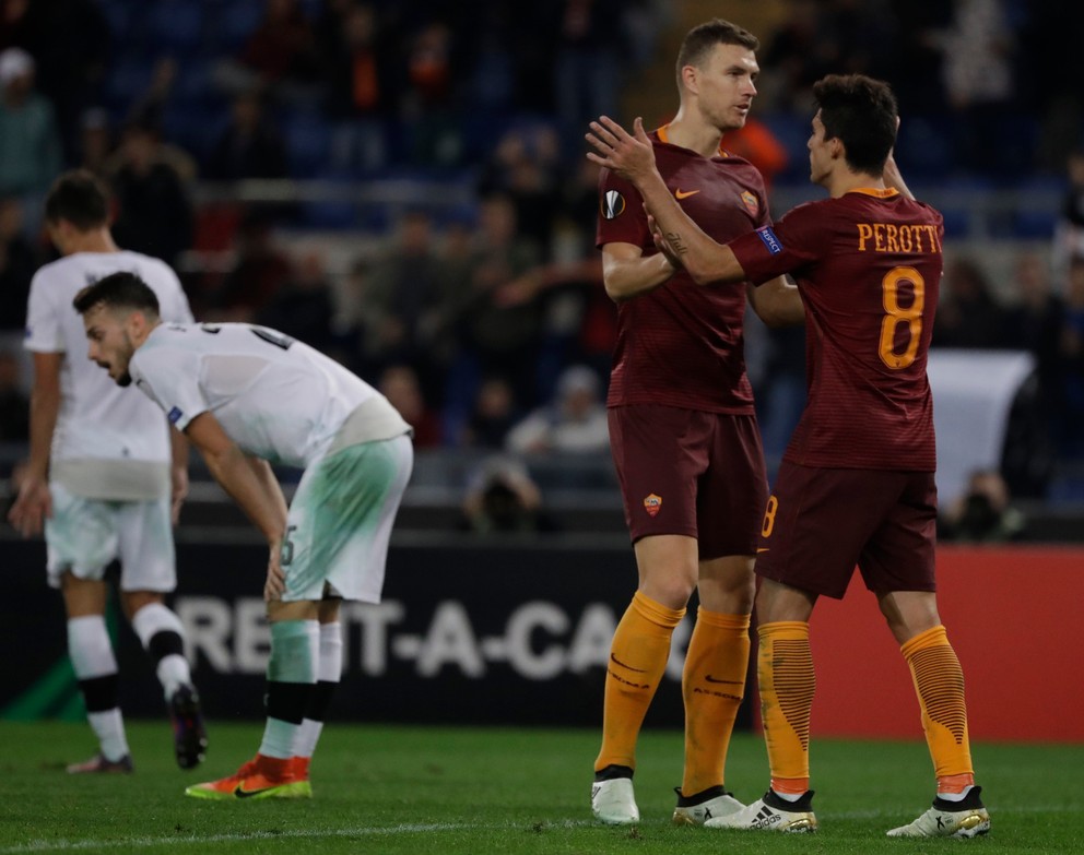 Hrdinom stretnutia bol trojgólový Edin Džeko.