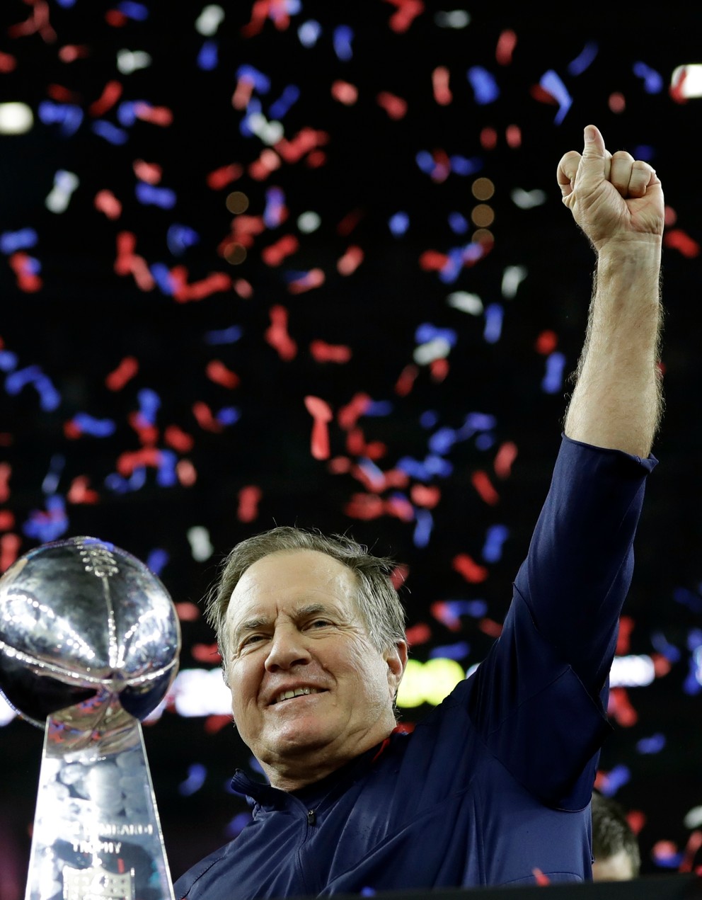 Bill Belichick priviedol Patriots k piatemu triumfu v Super Bowle.