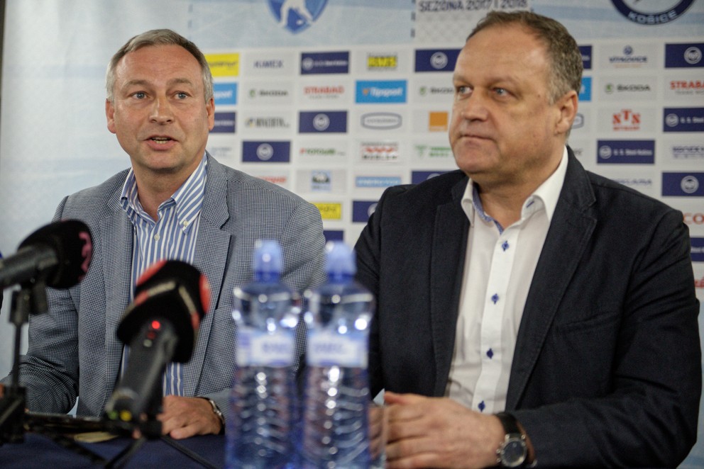 Nový prezident klubu Július Lang a generálny manažér klubu Juraj Bakoš.