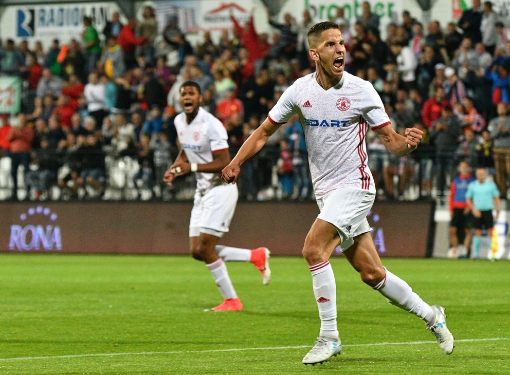 Hráč AS Trenčín Jakub Paur sa teší z gólu do siete izraelského tímu Jehuda Tel Aviv.