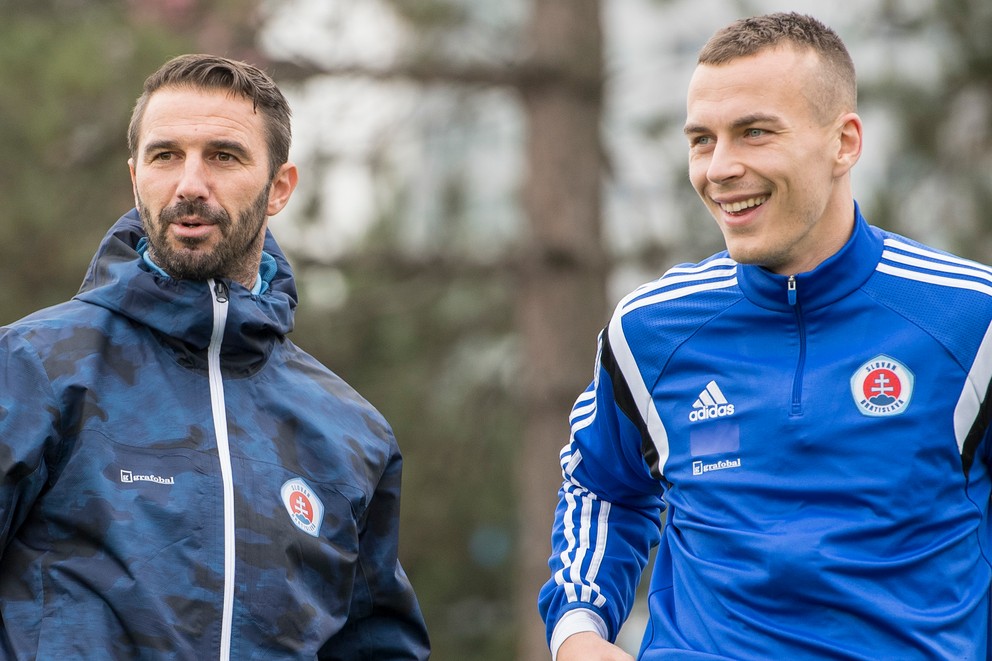 Boris Sekulič (vpravo) s trénerom Martinom Ševelom.